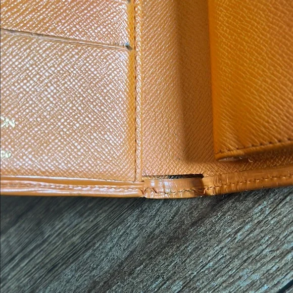 Louis Vuitton Orange Epi Bifold Wallet - Picture 14 of 15